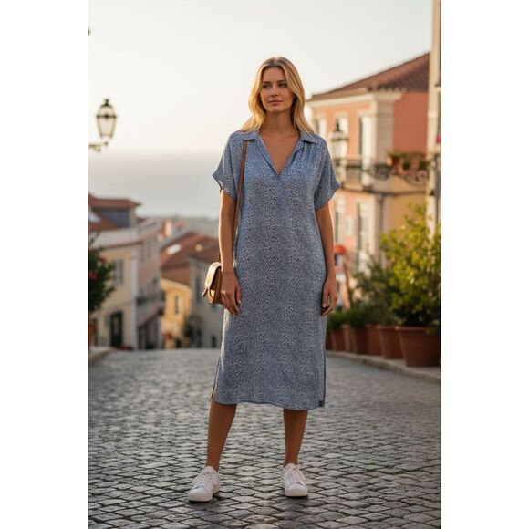 Akris Punto Dresses & Skirts - ✨Akris Punto Blue Leopard Midi Sz 6 Dress✨